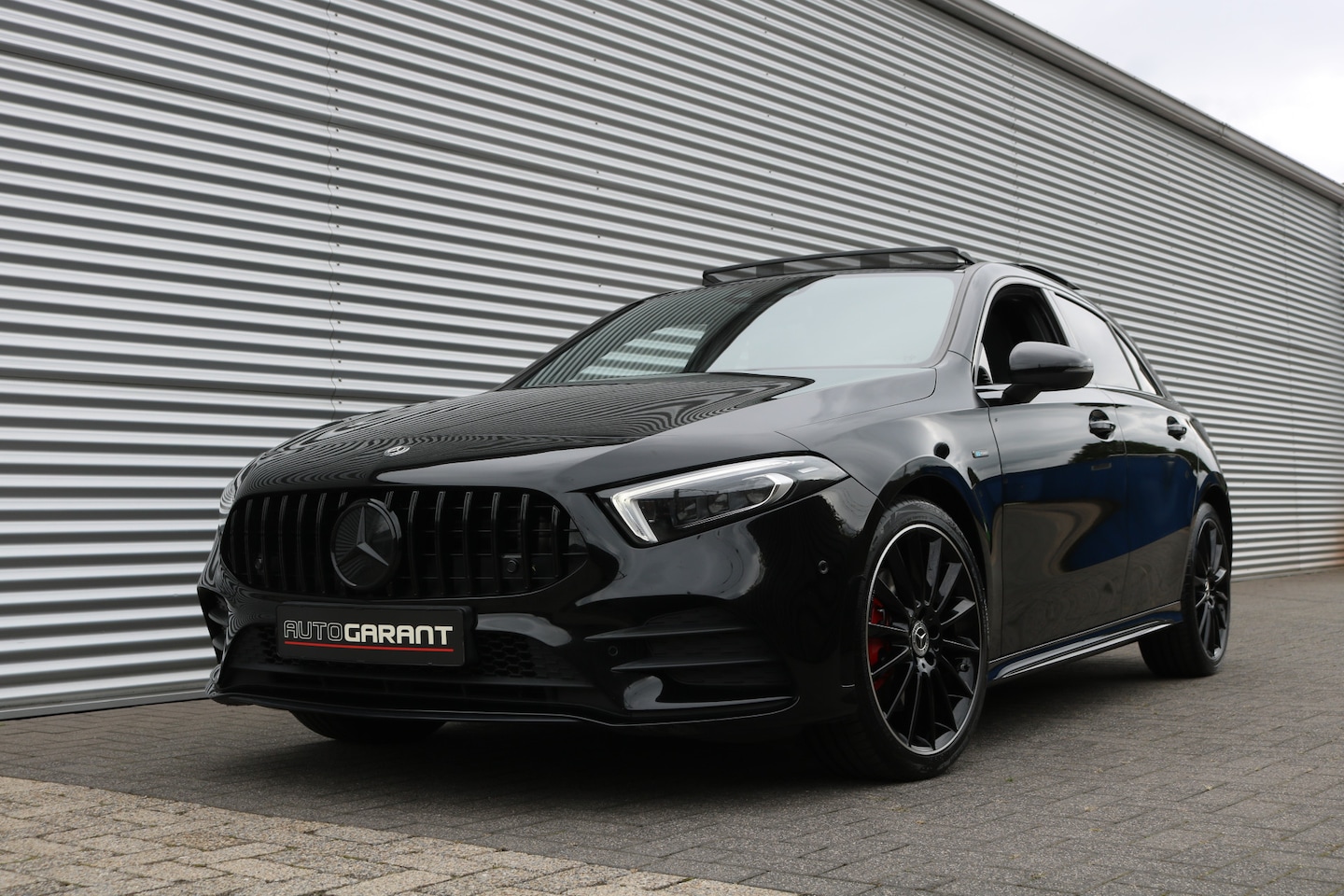 Mercedes-Benz A-klasse - 250 e AMG Pakket AMG NightPakket (Pano Sportleder/Memory Widescreen Carplay Camera Burmest - AutoWereld.nl