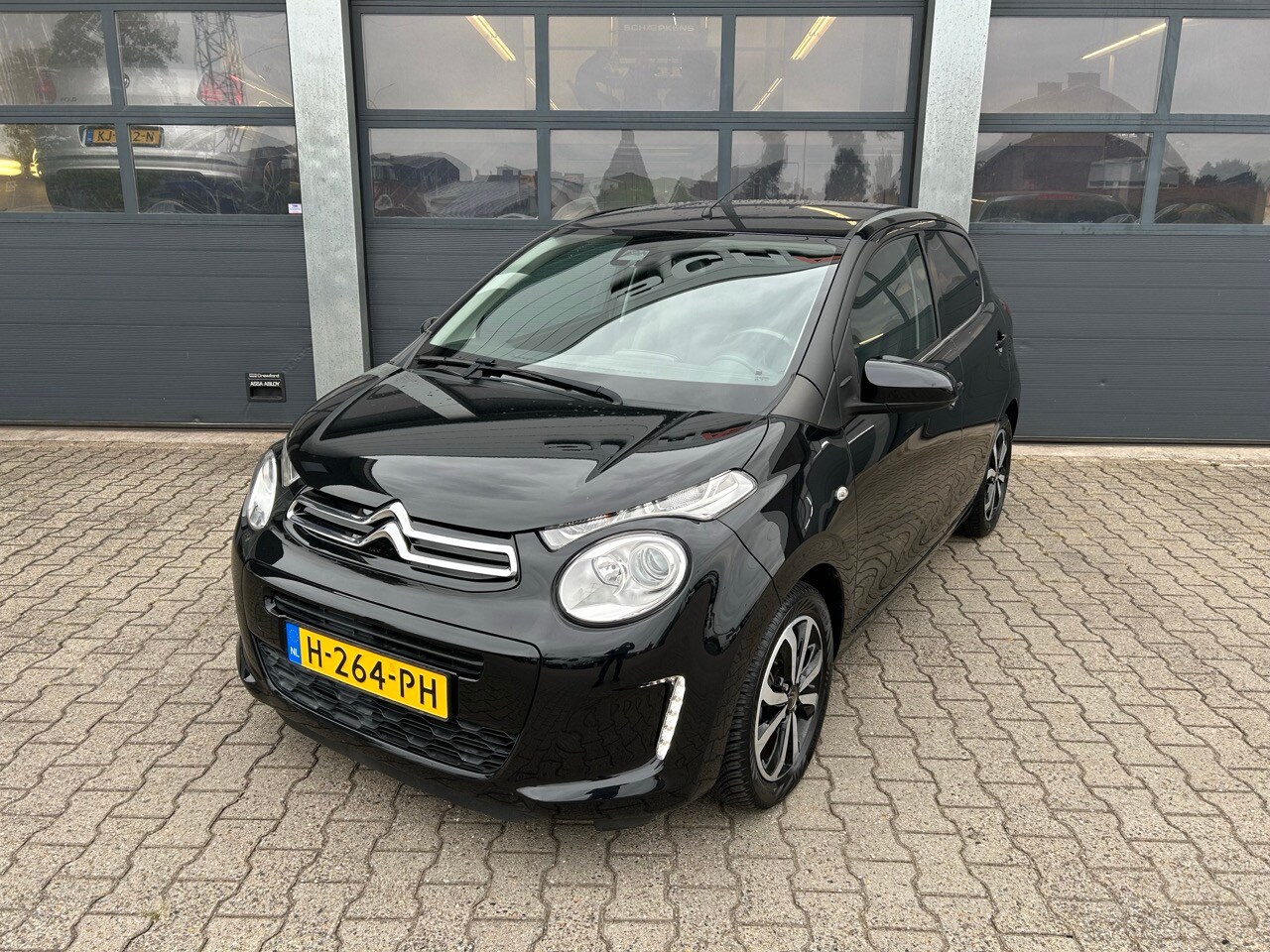 Citroën C1 - 1.0 VTi Shine 1.0 VTi 72pk 5-drs Shine - AutoWereld.nl