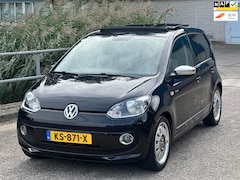 Volkswagen Up! - 1.0 high up BlueMotionBlack UPPanoramadakPDCNavi