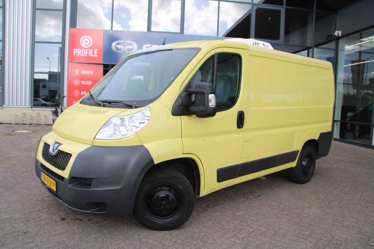 Peugeot Boxer - 330 2.2 HDI L1H1 Profit+ Koelwagen Airco 1e eigenaar Meeneemprijs excl. BTW - AutoWereld.nl