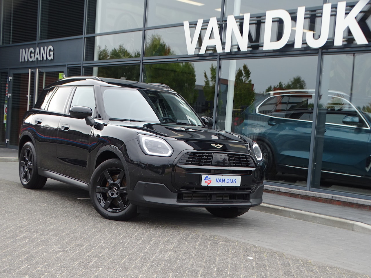 MINI Countryman - Mini 1.5 C Classic M Sport Plus Elek.Trekhaak Pano.Dak Led Driv.Ass. Head-up 18" LM Velgen - AutoWereld.nl