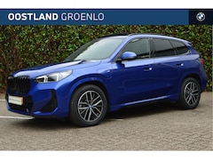 BMW X1 - xDrive25e M Sport Automaat / Panoramadak / Trekhaak / Sportstoelen / Achteruitrijcamera /