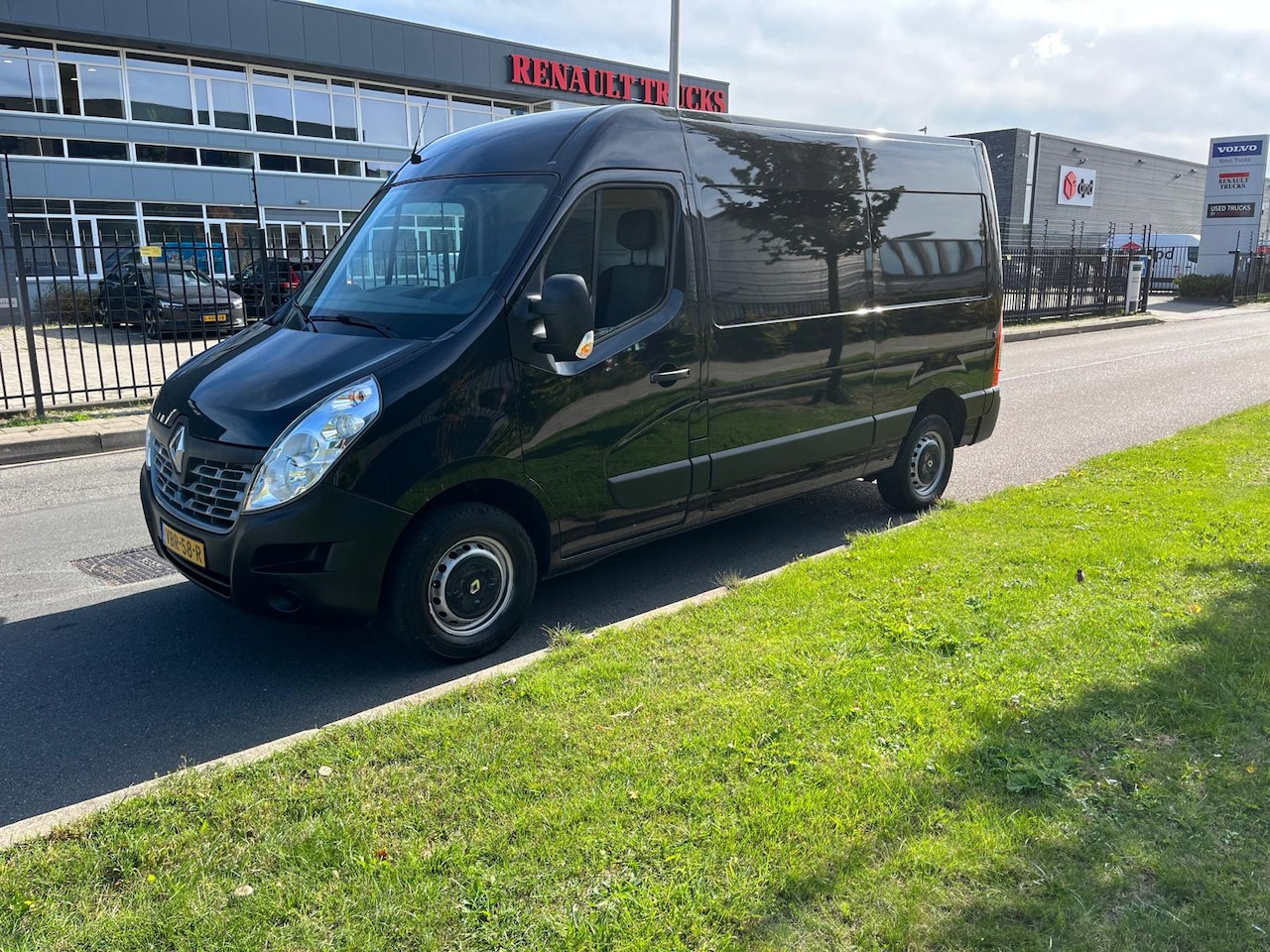 Renault Master - 130.35 L2 H2 130 pk, Euro 6, Airco, Cruise Control, - AutoWereld.nl