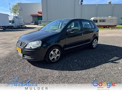 Volkswagen Polo - 1.4-16V Optive Airco ZO MEE