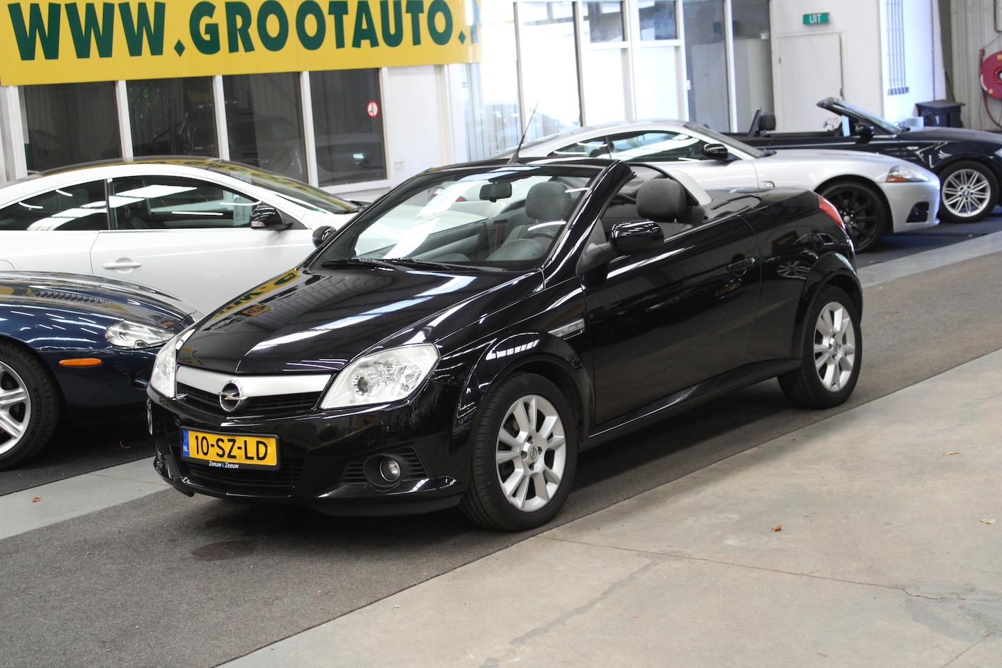 Opel Tigra TwinTop - 1.4-16V Sport Stuurbekrachtiging - AutoWereld.nl