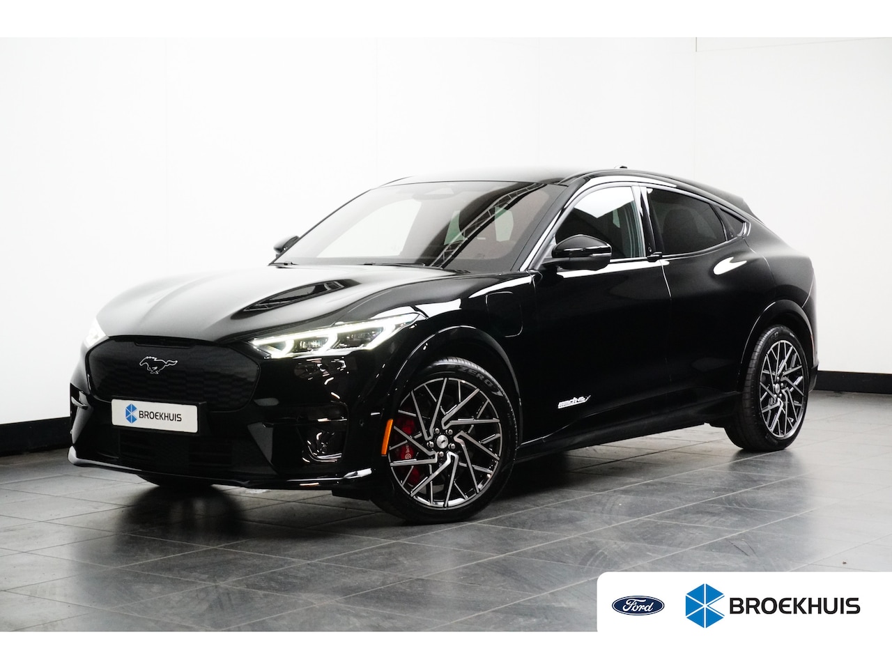 Ford Mustang Mach-E - Mustang GT Extended AWD 98 kWh | Pano-dak | Kleur Zwart Zeldzaam! B&O Audio | 360 Camera | - AutoWereld.nl