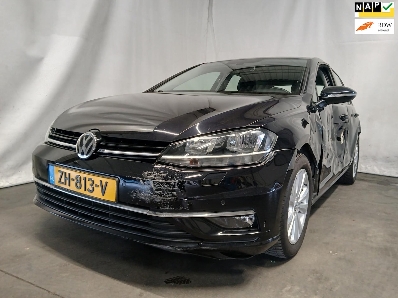 Volkswagen Golf - 1.0 TSI Trendline - Linker Zijschade - BPM - AutoWereld.nl