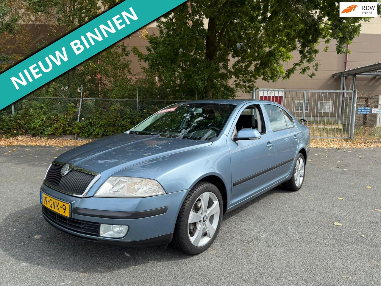 Skoda Octavia - 1.8 TSI Elegance ZEER NETTE EN COMPLETE AUTO - AutoWereld.nl