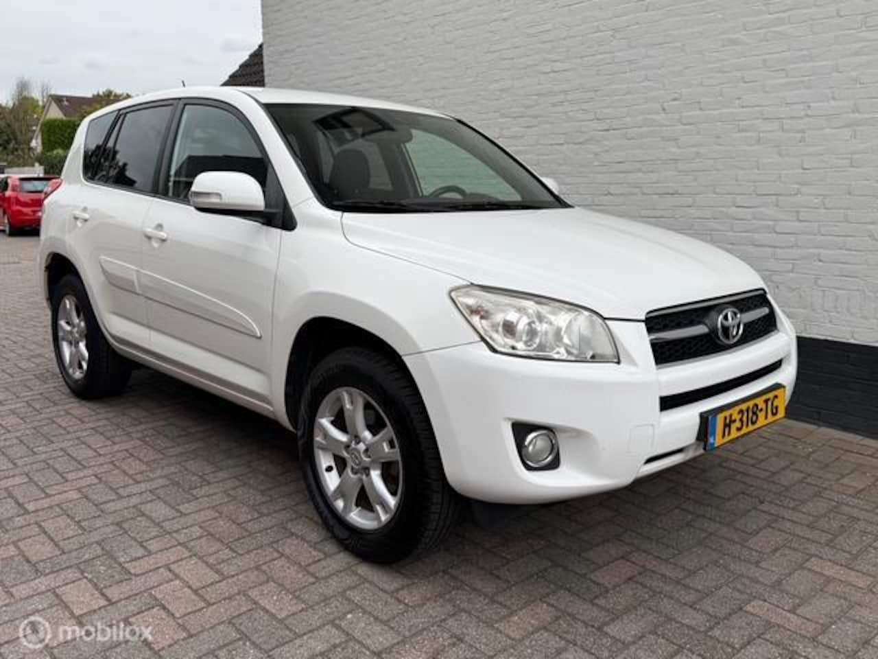 Toyota RAV4 - 2.0 VVTi Comfort 2WD 2.0 VVTi Comfort 2WD - AutoWereld.nl