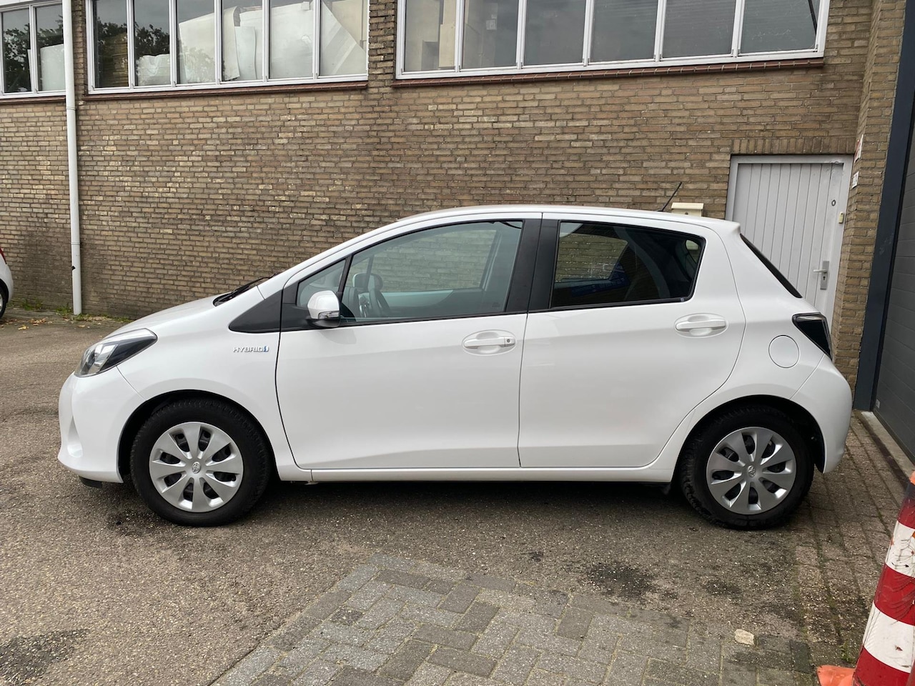 Toyota Yaris - 1.5 Hybrid Dynamic 6-2013 - AutoWereld.nl