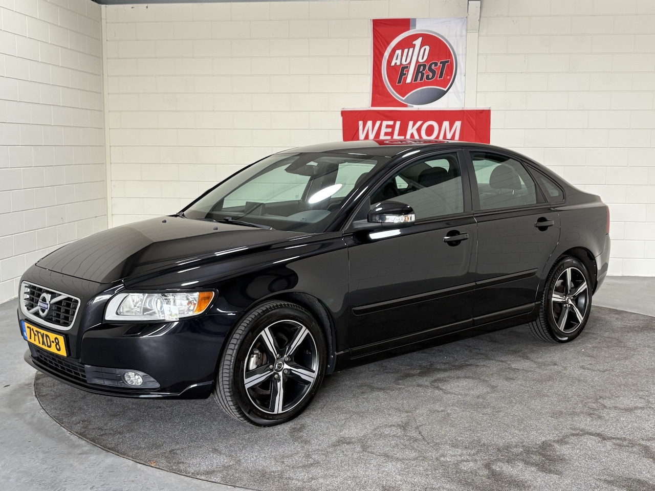 Volvo S40 - 2.0 Limited Edition 2.0 Limited Edition, Topstaat, Volledig onderhouden, Leder, Cruise, Navi, Trekhaak, 17 inc - AutoWereld.nl