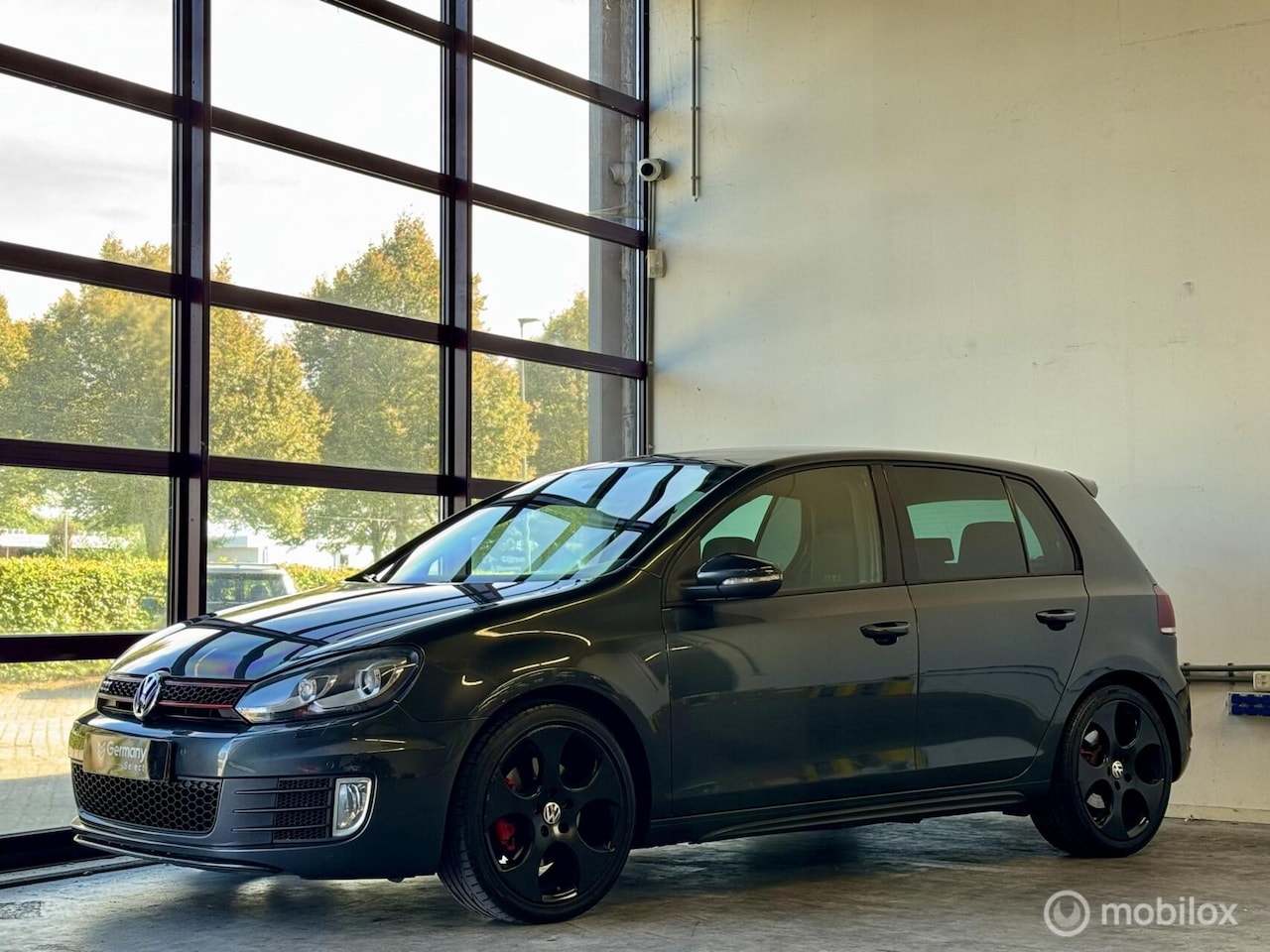 Volkswagen Golf - 6 GTI 2.0 5DR | Carbon Steel Grey | Dynaudio - AutoWereld.nl