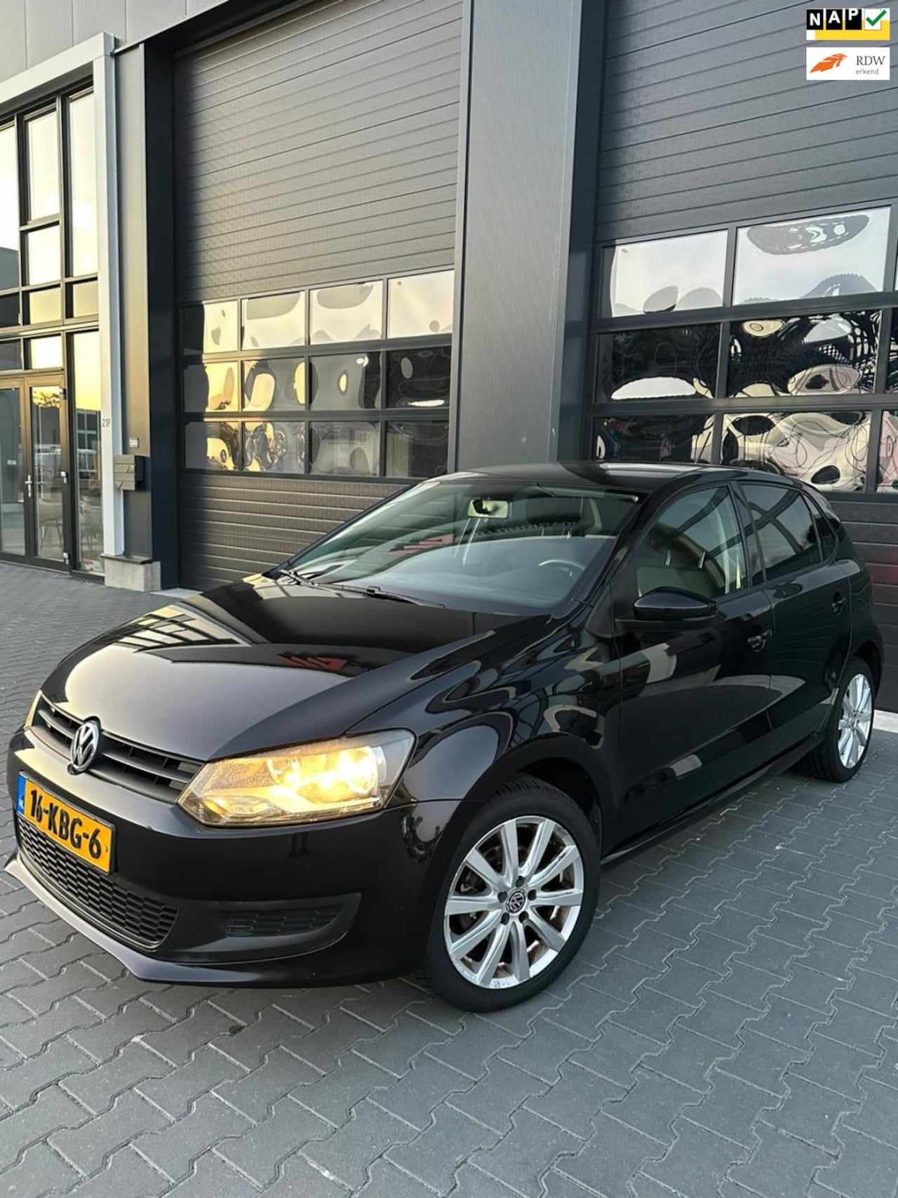 Volkswagen Polo - 1.2-12V Comfortline 1.2-12V Comfortline - AutoWereld.nl