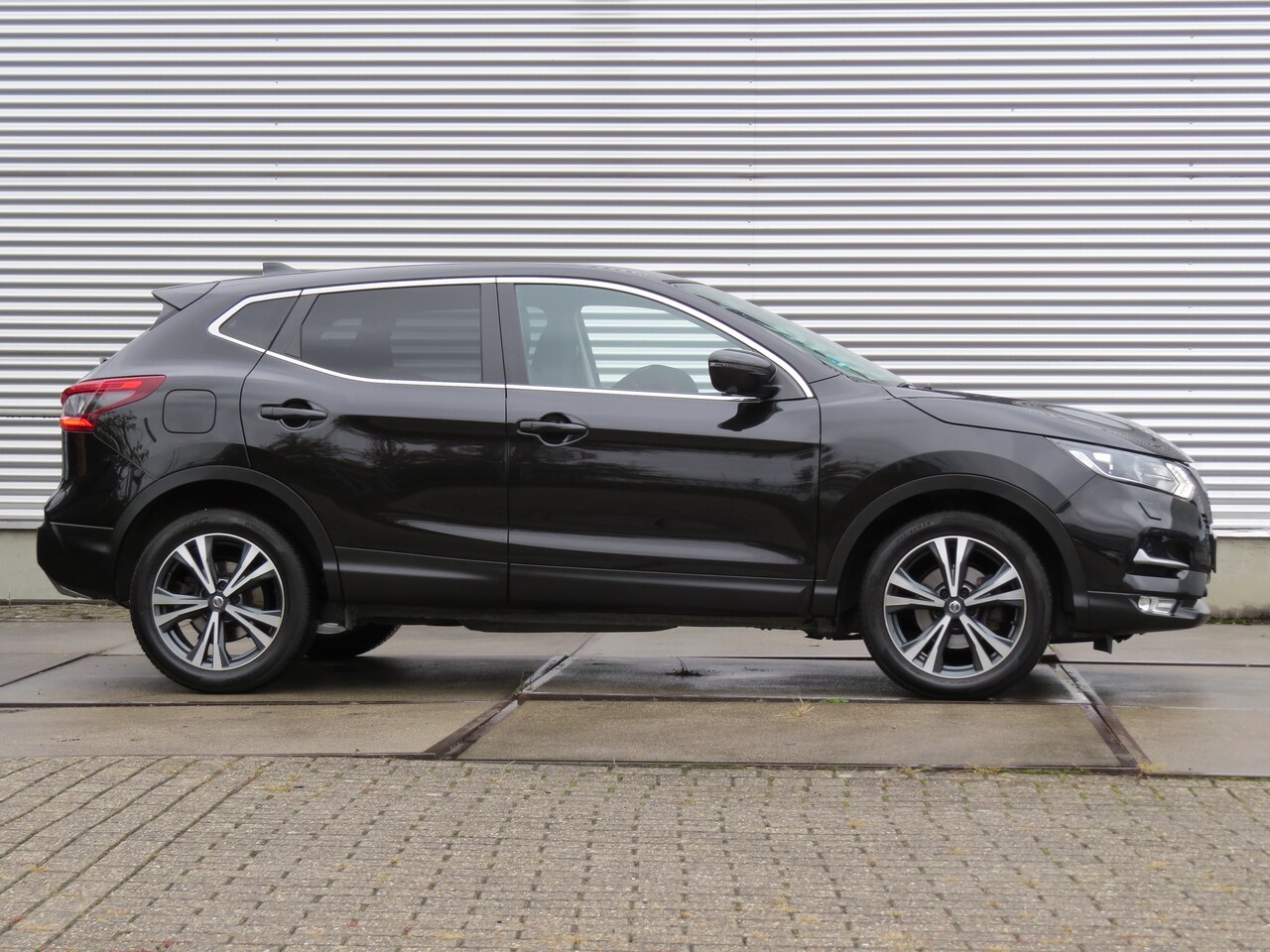Nissan Qashqai - 1.2 N-Connecta met 360 camera