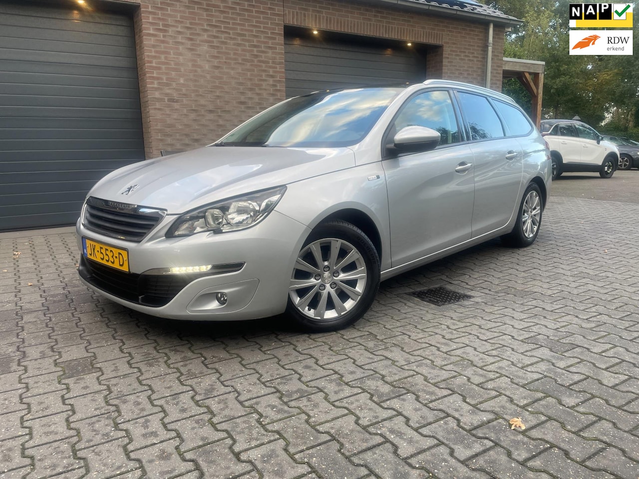 Peugeot 308 SW - 1.2 PureTech Style AUTOMAAT NAVI ECC 2016 - AutoWereld.nl