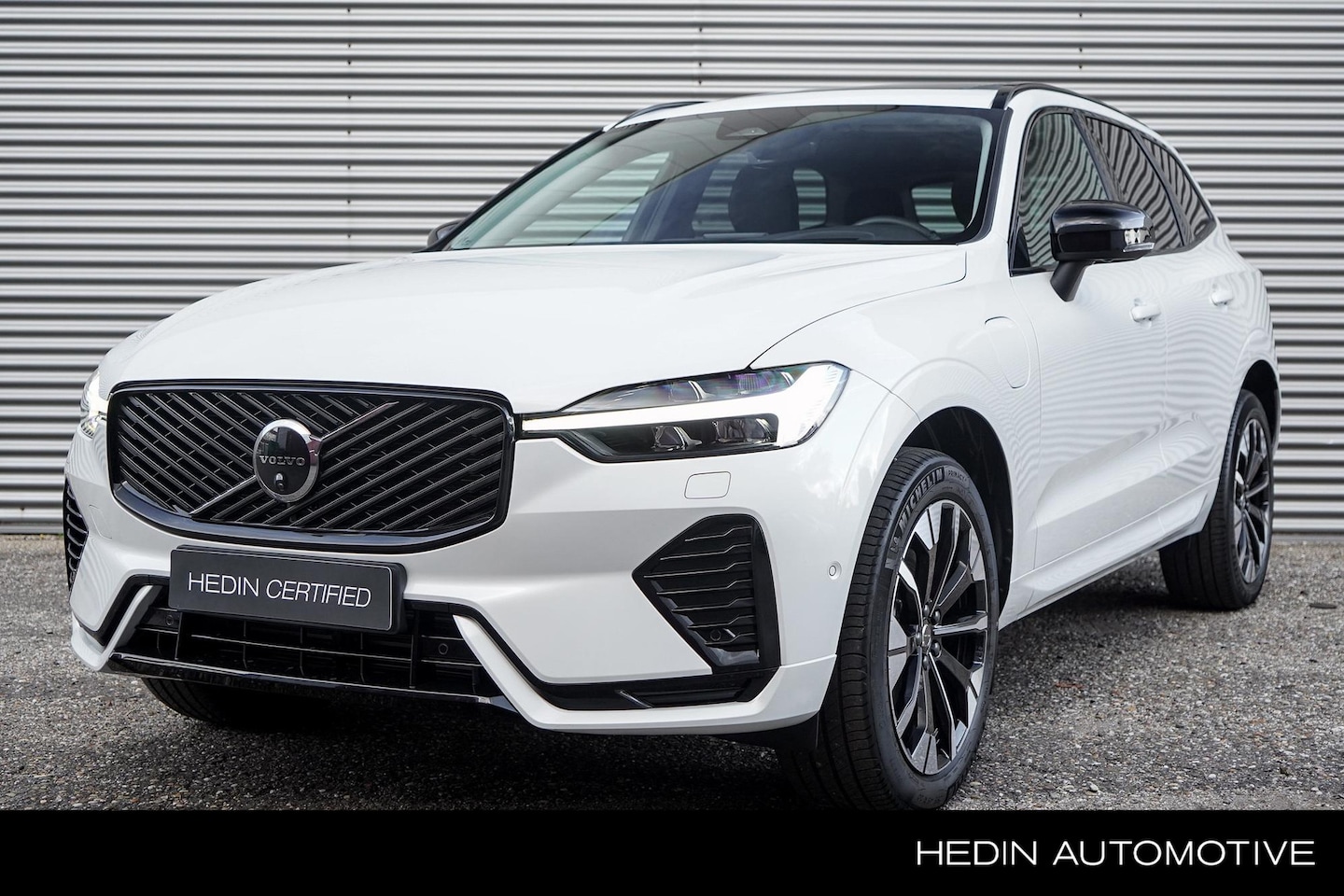 Volvo XC60 - T8 Plug-in hybrid AWD Ultra Dark | 2250 kg Trekgewicht| MY2026 nieuw model | Pano. dak | 3 - AutoWereld.nl