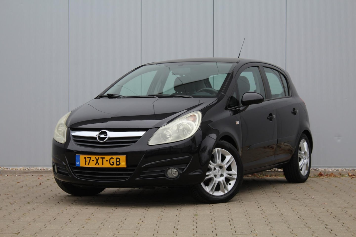 Opel Corsa - 1.4-16V Cosmo | 5 Deurs | Airco | Cruise control | Leder | APK | - AutoWereld.nl
