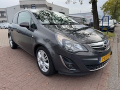 Opel Corsa - 1.2-16V BlitZ Airco, Cruisecontrol, Navigatie