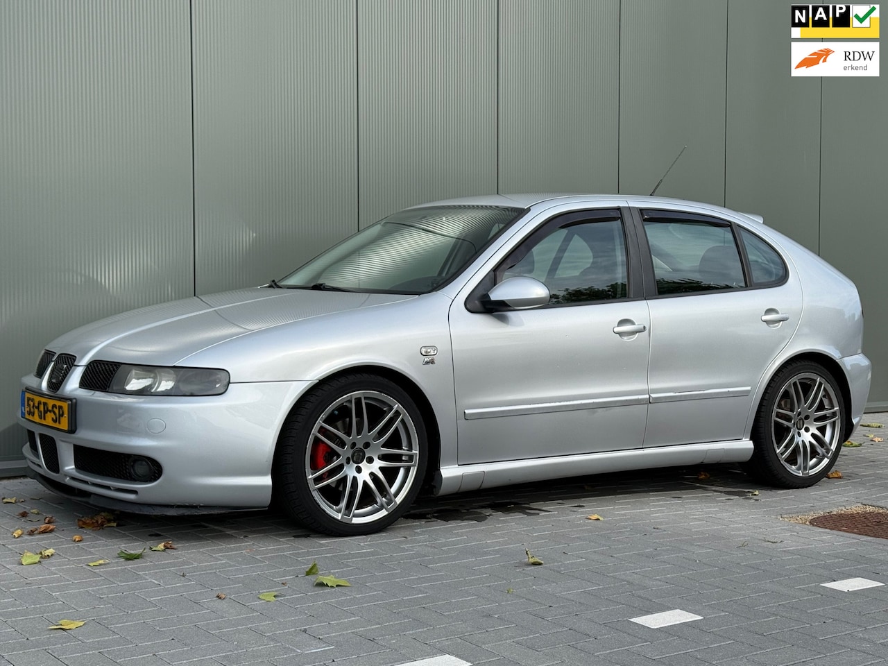 SEAT Leon - 1.8-20V Sport NAP|Sportief & Compleet|Leder, Airco, 18 inch - AutoWereld.nl