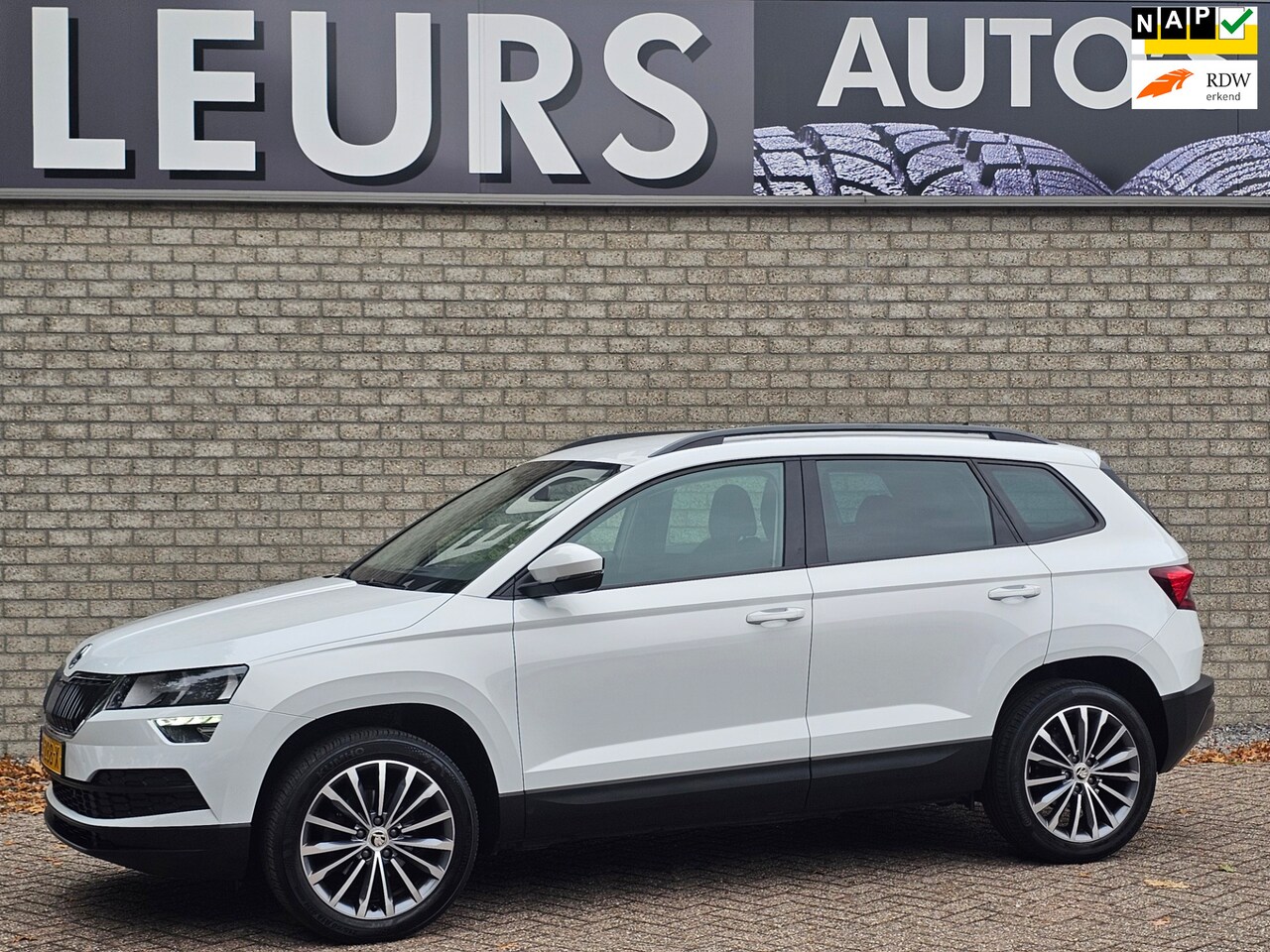 Skoda Karoq - 1.0 TSI Ambition Business 1.0 TSI Ambition Business - AutoWereld.nl