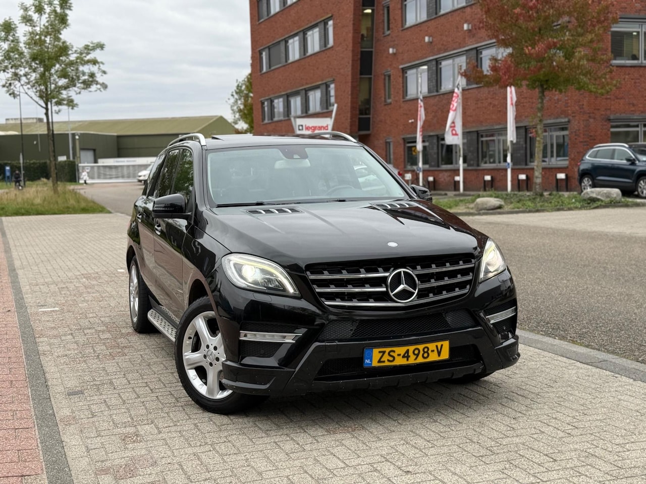 Mercedes-Benz M-klasse - 350 BlueTEC (bj 2013) SDAK/XENON/H&K/VOL! - AutoWereld.nl