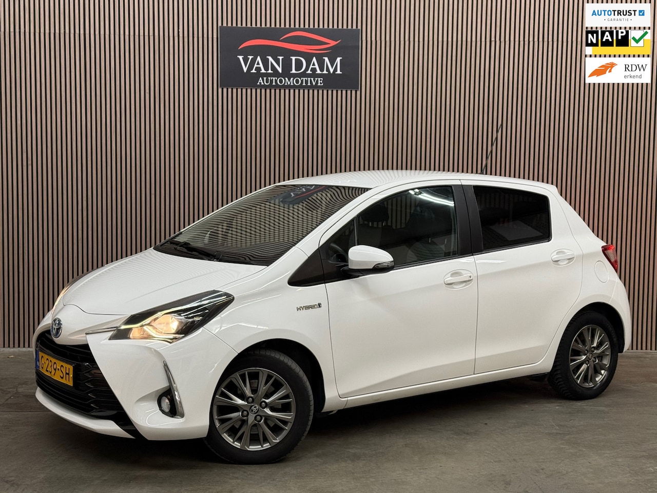 Toyota Yaris - 1.5 Hybrid Dynamic 2019 NAP LED CAMERA CRUISE CLIMA - AutoWereld.nl