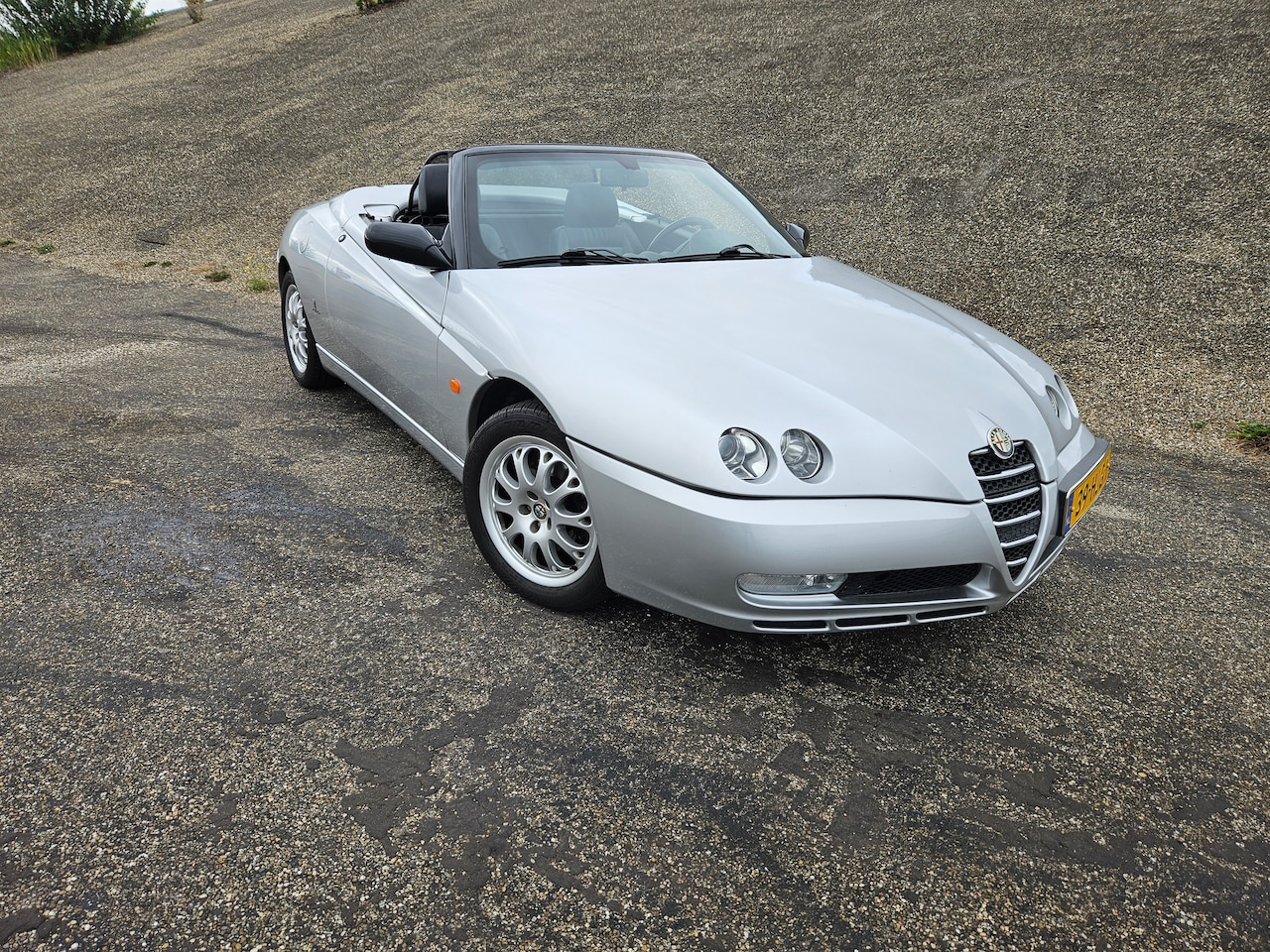 Alfa Romeo Spider - 2.0 JTS - AutoWereld.nl