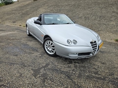 Alfa Romeo Spider - 2.0 JTS