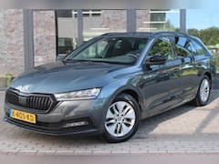 Skoda Octavia Combi - 1.0 TSI Sport Business | Carplay | Cruise Control | Parkeersensoren | Telefoonvoorbereidin