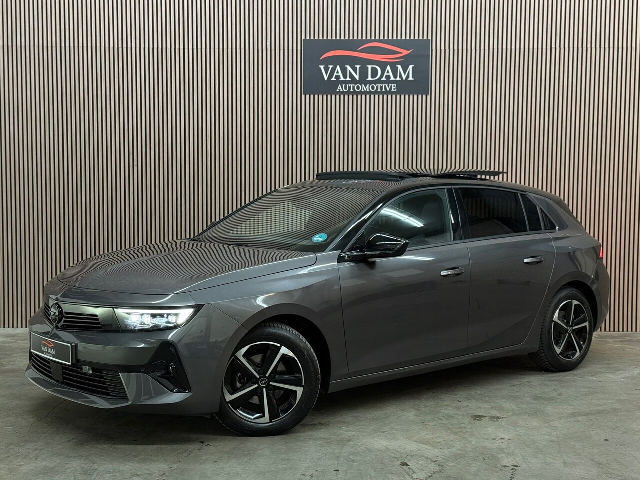 Opel Astra Sports Tourer - 1.2 GS-Line 2025 LED PANO CAMERA VIRTUAL - AutoWereld.nl