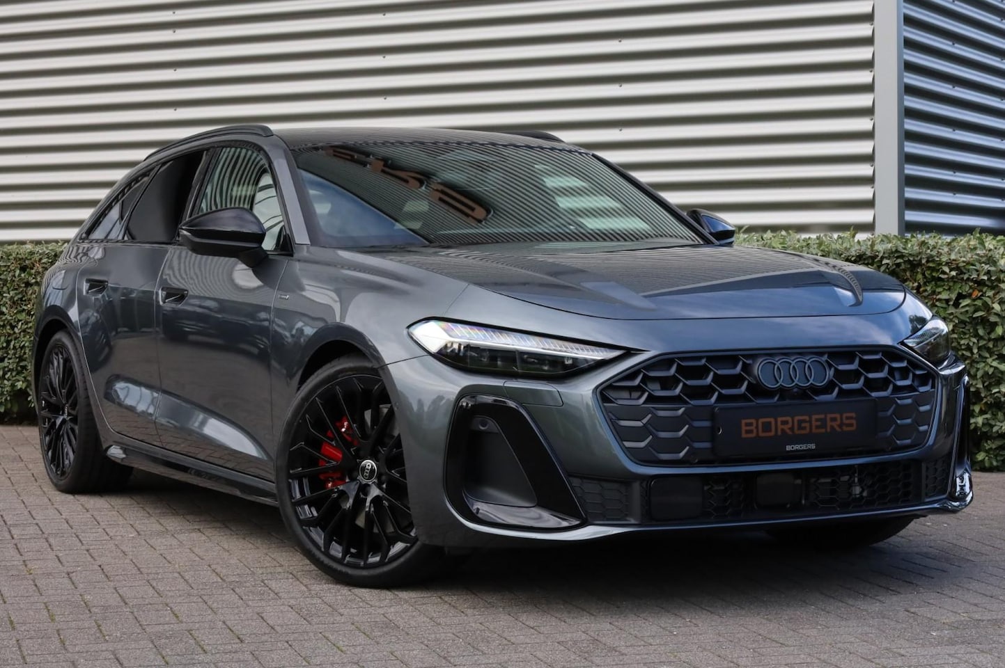 Audi A5 Avant - e-hybrid Competition Trekhaak l Pano l B&O l 20'' - AutoWereld.nl