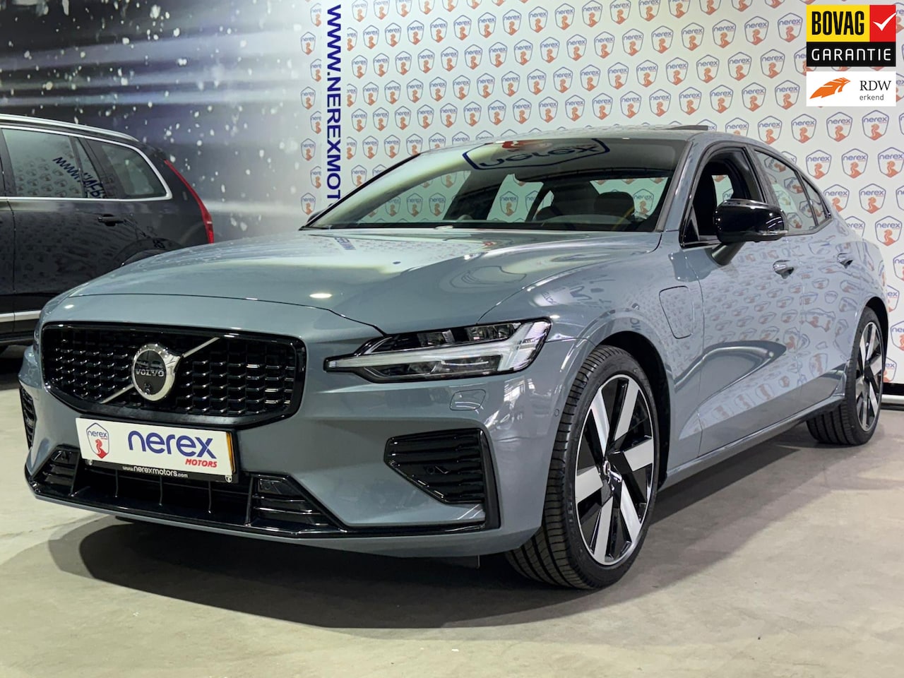Volvo S60 - 2.0 Recharge T8 AWD Ultimate Dark/Bowers&Wilkins/Pano/Pilot Asist - AutoWereld.nl