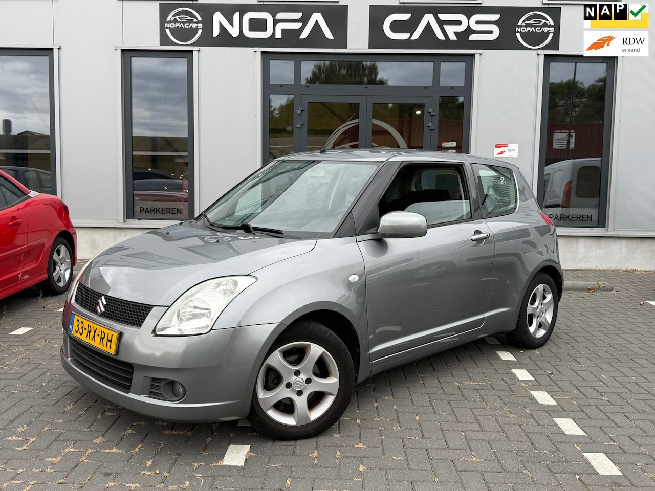 Suzuki Swift - 1.3 Exclusive|Airco|Camera|carplay|keyless - AutoWereld.nl