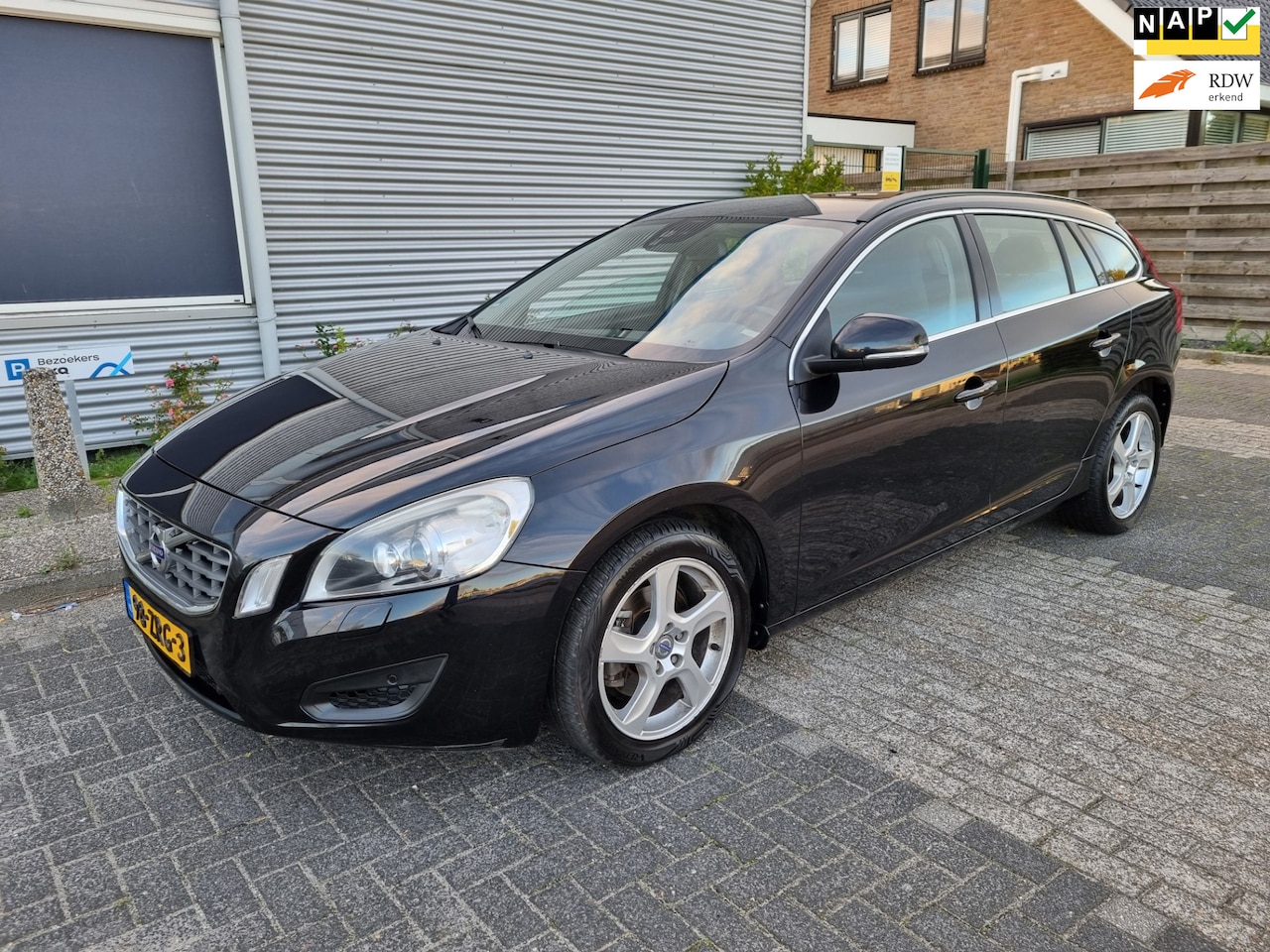 Volvo V60 - 1.6 T4 Summum Automaat 180pk Bj:2012 - AutoWereld.nl