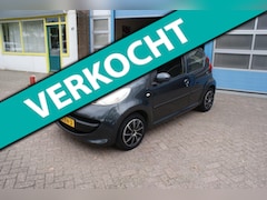 Peugeot 107 - 1.0-12V XS automaat