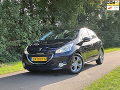 Peugeot 208 - 1.2 VTi Allure | Airco + Navi Nu € 2.975, - |