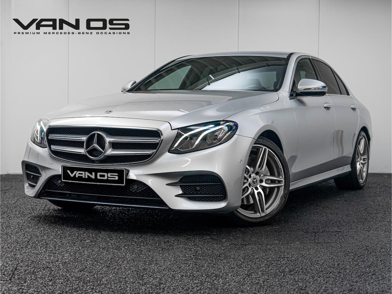Mercedes-Benz E-klasse - E 220 d AMG Line | Trekhaak | Leder | - AutoWereld.nl