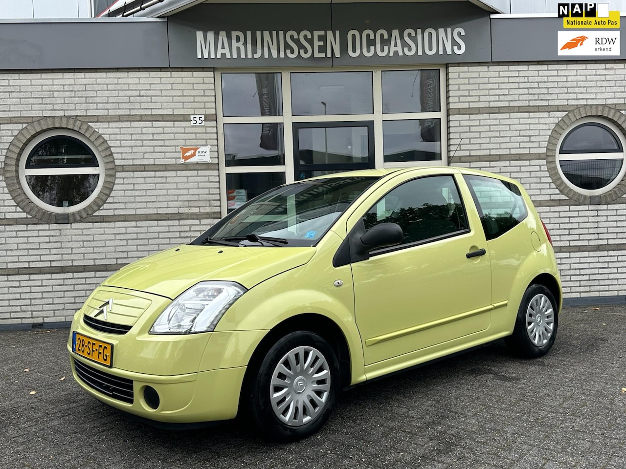 Citroën C2 - 1.1i Attraction |Airco,ElekRmn| - AutoWereld.nl