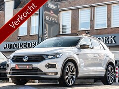 Volkswagen T-Roc - 1.5 TSI Sport Business R-Line PANO 19 INCH DODEHOEK LED CAMERA BEATS AUDIO VIRTUAL BOMVOL