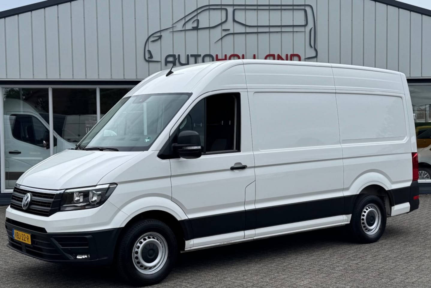 Volkswagen Crafter - 2.0 TDI 130KW 177PK L3H3 EURO 6 3500KG TREKGEWICHT/ AIRCO/ TREKHAAK/ CRUISE CONTROL/ 100% - AutoWereld.nl