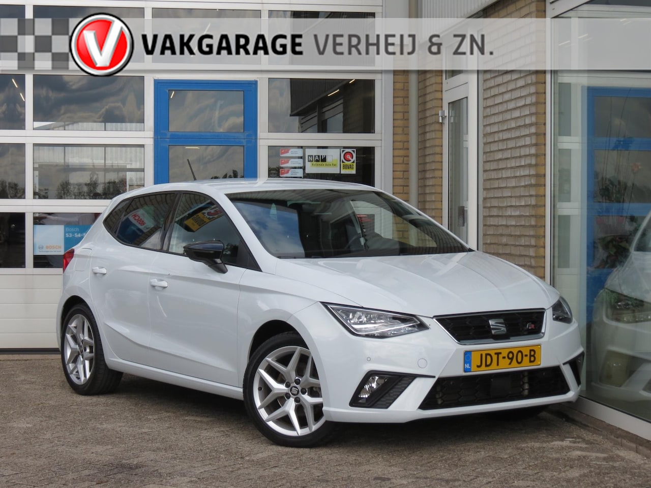 SEAT Ibiza - 1.0 TSI FR 110 Pk LED|Car-Play|DAB+|Cruise|CLima|17'' inch|PDC - AutoWereld.nl