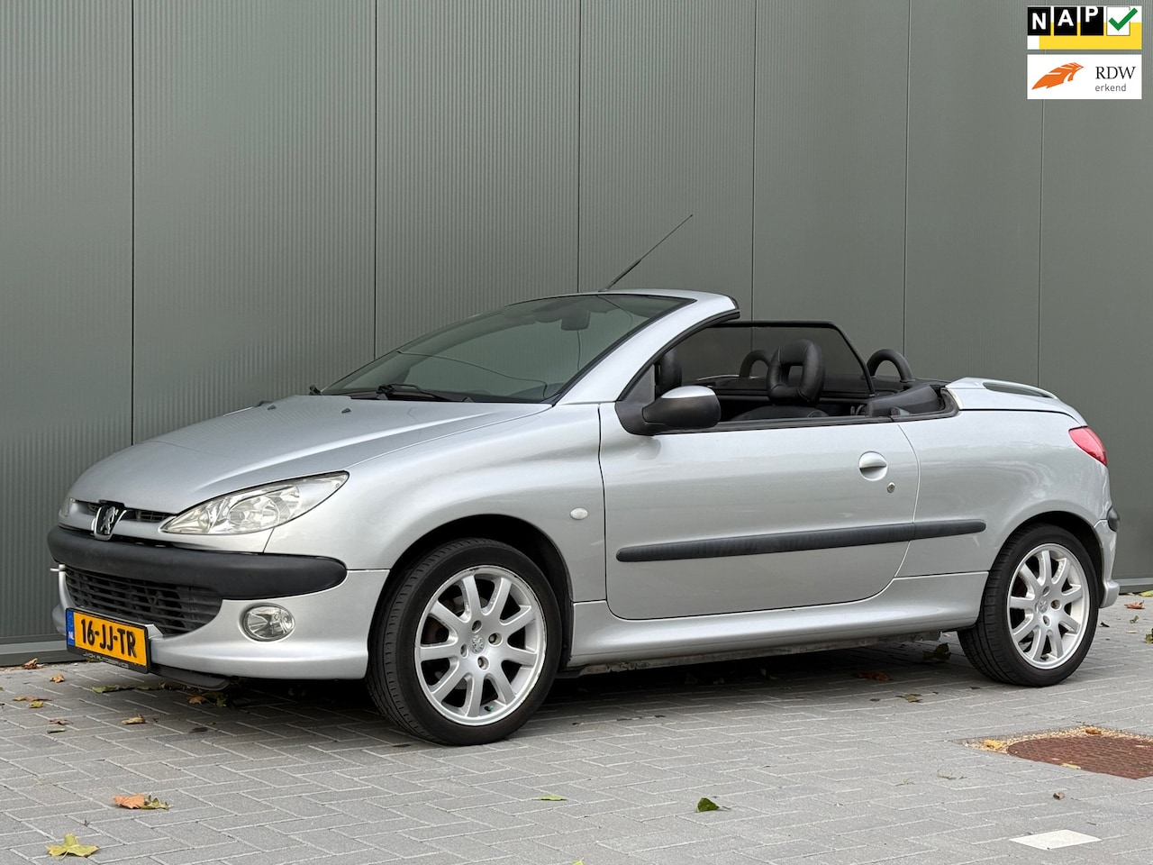Peugeot 206 CC - 2.0 Sport|Cabrio Hardtop|Leder|NAP|APK - AutoWereld.nl