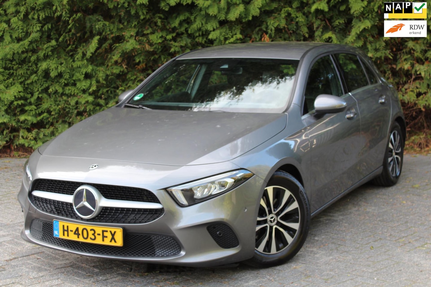 Mercedes-Benz A-klasse - 180 Business Solution 136PK | Parkeercamera | Climate Control | Stoelverwarming | Cruise C - AutoWereld.nl