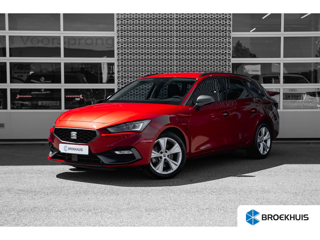 SEAT Leon Sportstourer - 1.4 TSI eHybrid 204pk PHEV FR | Navigatie | Stoel- Stuurverwarming | Camera - AutoWereld.nl