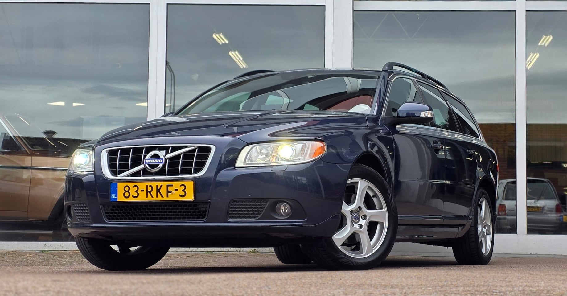 Volvo V70 - 1.6 T4 Limited Edition 1e Eigenaar Trekhaak Automaat Mooi! - AutoWereld.nl