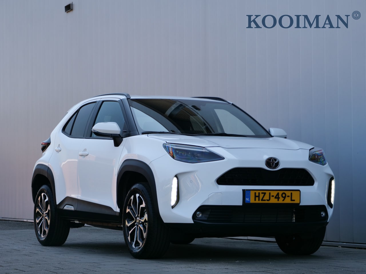 Toyota Yaris Cross - 1.5 Hybrid 130 Pk Teamplayer Automaat Apple Carplay / DAB / Camera / Stoelverwarming - AutoWereld.nl
