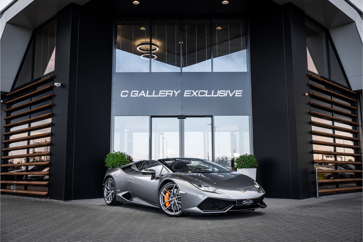 Lamborghini Huracán - 5.2 V10 LP610-4 - Grigio Lynx | Spyder | Lift - AutoWereld.nl