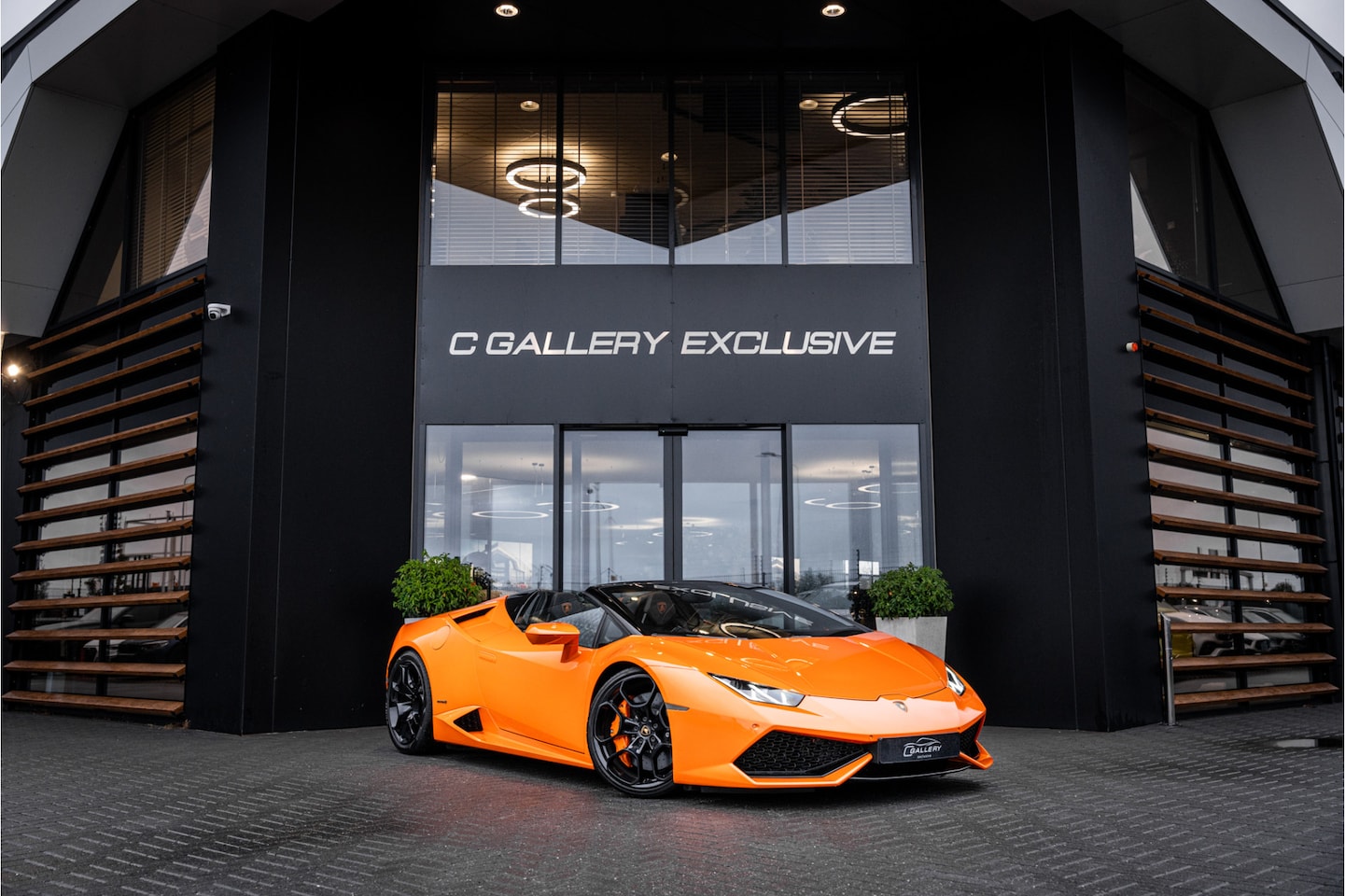 Lamborghini Huracán STO - 5.2 V10 LP610-4 - Arancio Borealis | Capristo | Spyder | Lift | Keramisch | Camera - AutoWereld.nl