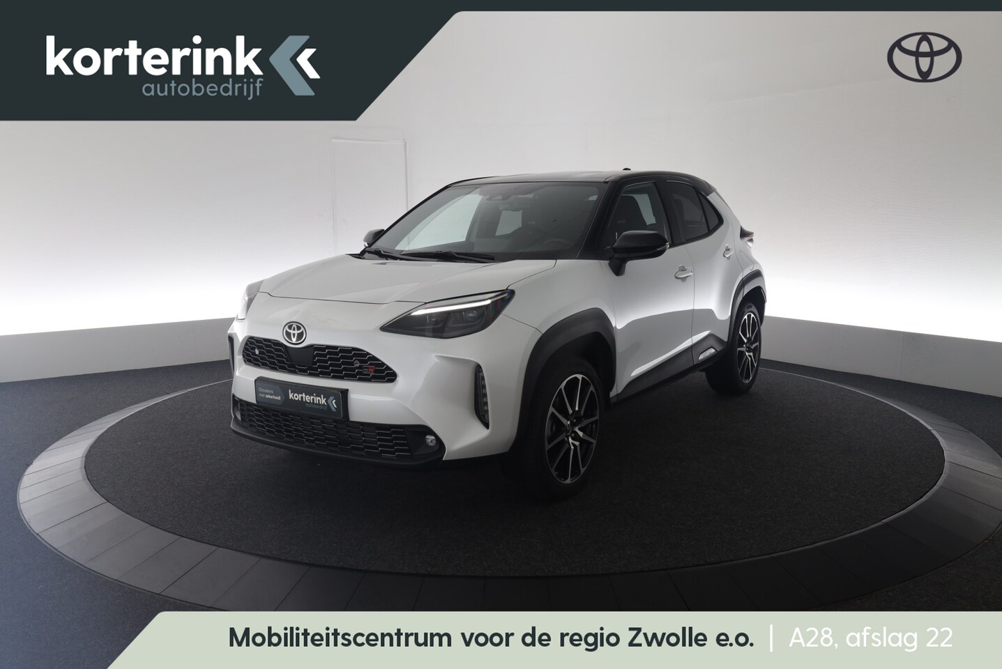 Toyota Yaris Cross - 1.5 Hybrid GR Sport | Navi | Stoelverwarming - AutoWereld.nl