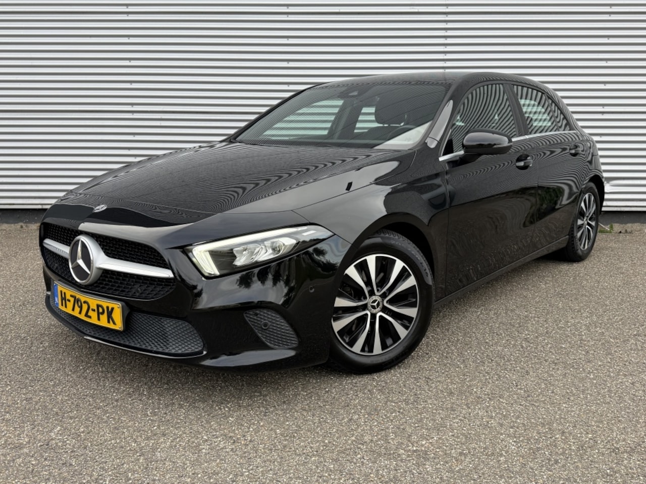 Mercedes-Benz A-klasse - 180 Bns Solution NAP BTW Automaat Led Camera Widescreen 16"licht - AutoWereld.nl